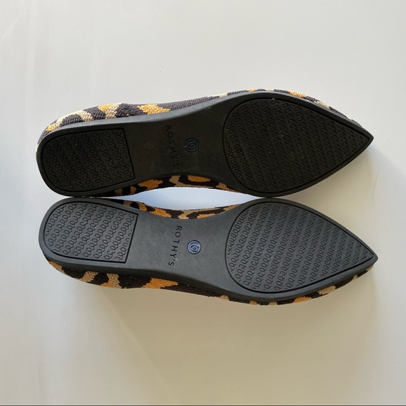Rothys Big Cat Point Size 5 - Picture 8 of 10